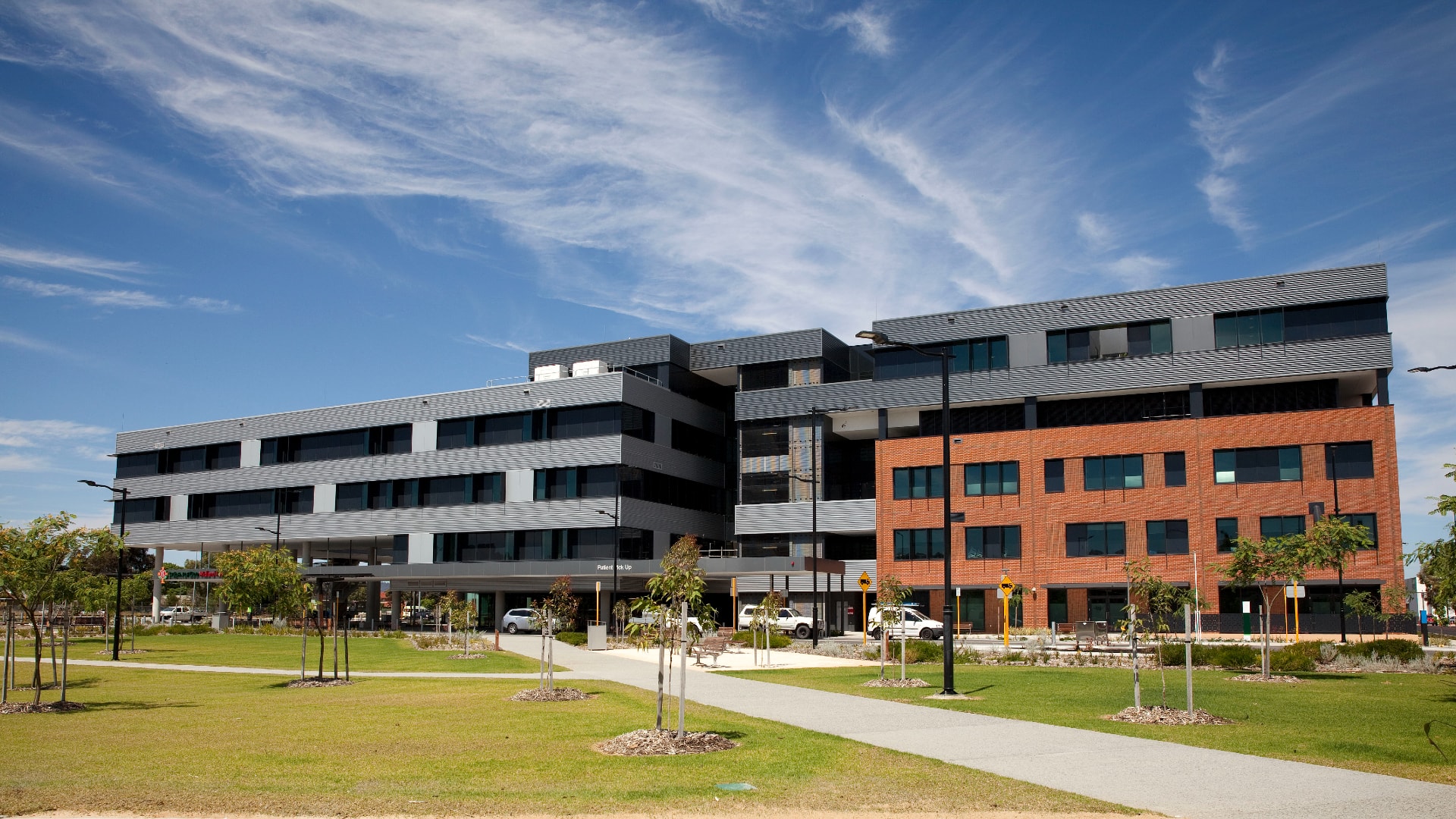 SJGHC-media_IMGLIB_St-John-of-God-Midland-Hospital-facade_1920x1080